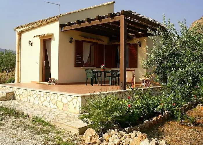 Chiara Scopello (Sicily)